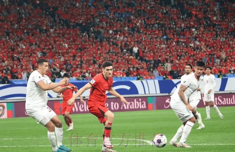 中国2:1力克印尼 18强赛首次取得胜利 中国2:1力克印尼 18强赛首次取得胜利